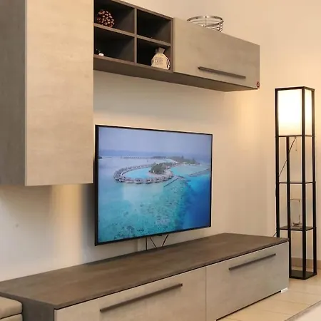 Best Of The Best, 2room Suite#6 At Ambra Apartments, Luxurious, Lift, Private Parking Apartamento