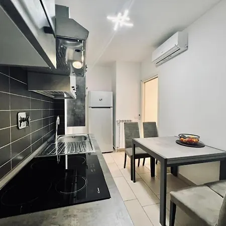 Best Of The Best, 2room Suite#6 At Ambra Apartments, Luxurious, Lift, Private Parking *