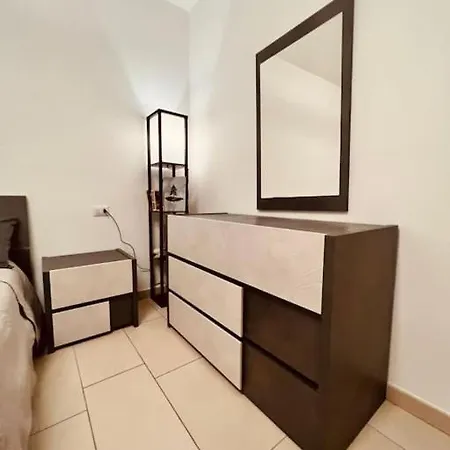 Best Of The Best, 2room Suite#6 At Ambra Apartments, Luxurious, Lift, Private Parking Όλμπια