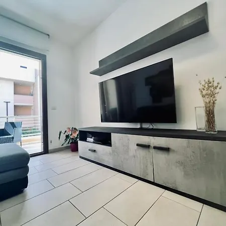 Best Of The Best, 2room Suite#6 At Ambra Apartments, Luxurious, Lift, Private Parking *